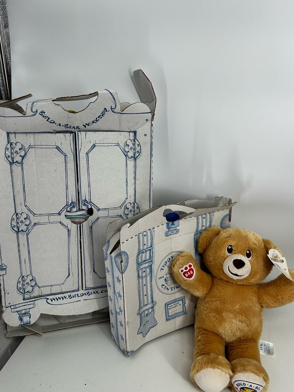 NWT Build a Bear Lot - Bear with Four Outfits and Box